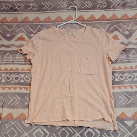 Old Navy Peach Short Sleeve Tee - Picture 1 of 3